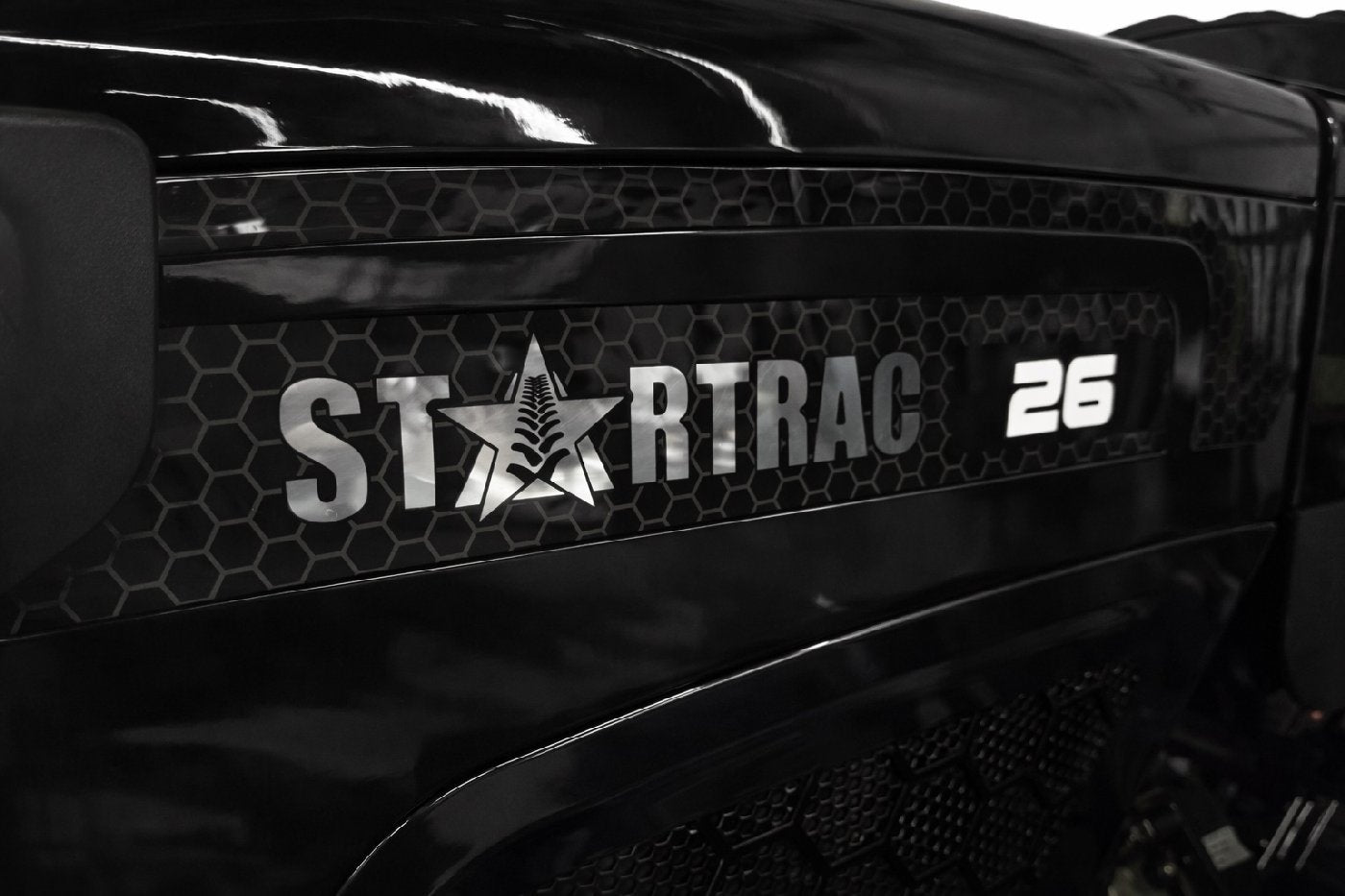 Startrac Farbe Schwarz